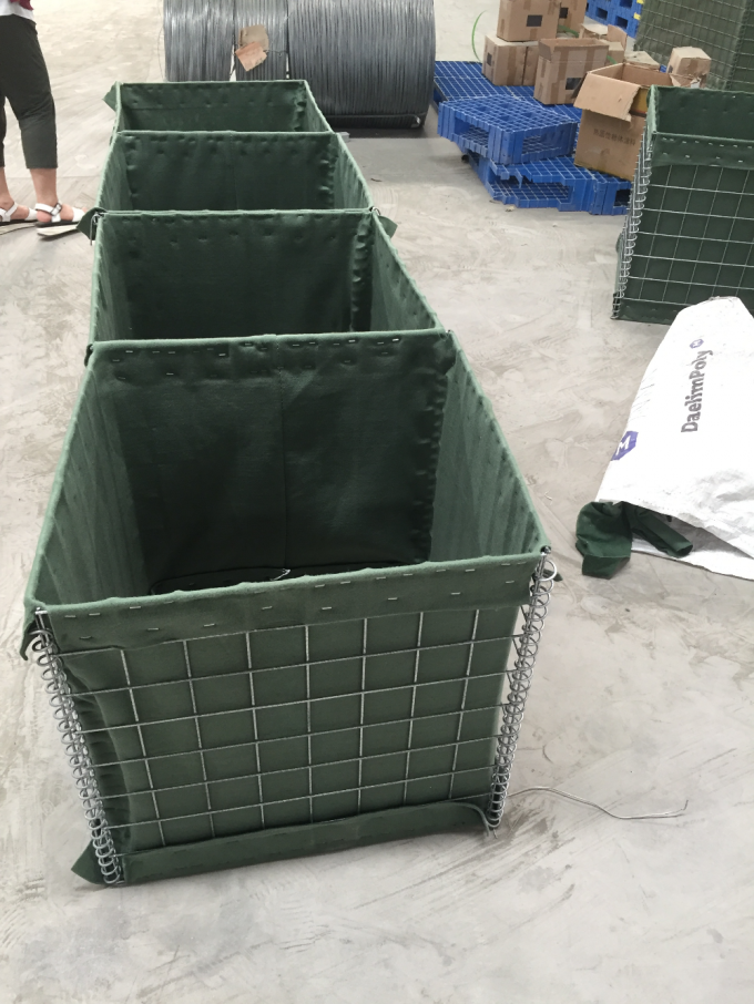 ข่าว บริษัท ล่าสุดเกี่ยวกับ ขายร้อนทหารป้องกัน Hesco อุปสรรคจากโรงงานอุปทานโดยตรง  0