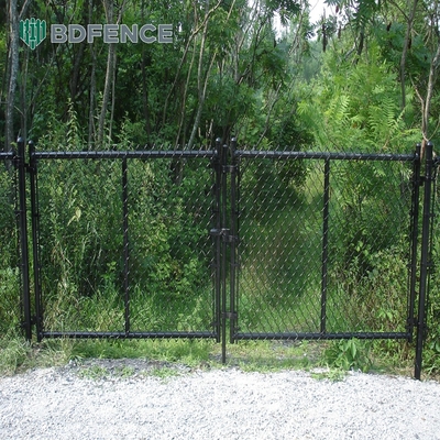 Hot Dip Galvanized สูง 6 ฟุต PVC ผิวเคลือบ Vinyl รั้ว 30m ความยาว รั้วกีฬา Diamond Hole Chain Link สายเหล็ก Mesh