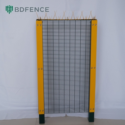 358 ป้องกันการปีน ปวีวีซีเคลือบรั้ว ปลายกําแพง Grill การออกแบบ