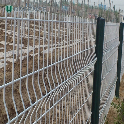4 X 4 สวนกลางแจ้ง โลหะ 3D รั้ว Welded Wire Mesh รั้ว 3D ด้วยสแตนเลสคาร์บอนต่ํา
