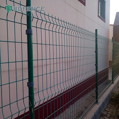 3 มม 3d แผ่นรั้วเคลือบ Border สีเขียวสวน Wire Mesh รั้วด้วย V Folds
