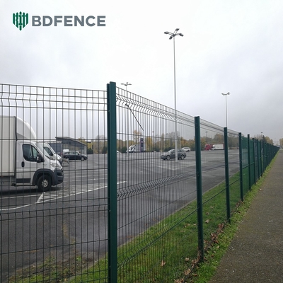 รั้วตาข่าย V สูง 1.8 ม. เพื่อความปลอดภัยในสนามเด็กเล่นสำหรับโรงเรียนอนุบาล