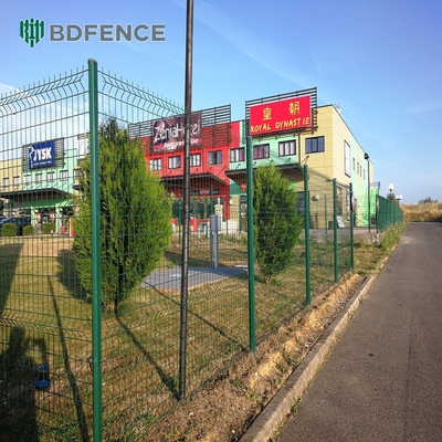 รั้วตาข่ายรักษาความปลอดภัยรูปตัววีรอบโรงพยาบาล เขตเงียบ