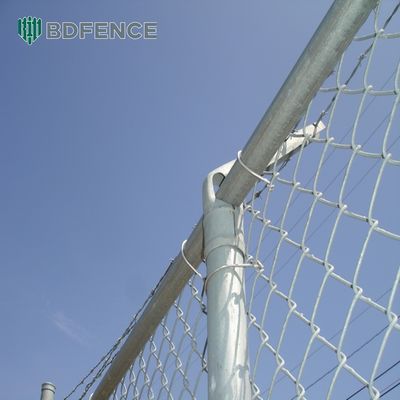 รั้วตาข่ายเหล็กเคลือบสังกะสีกันสนิมสำหรับทุกสภาพอากาศ