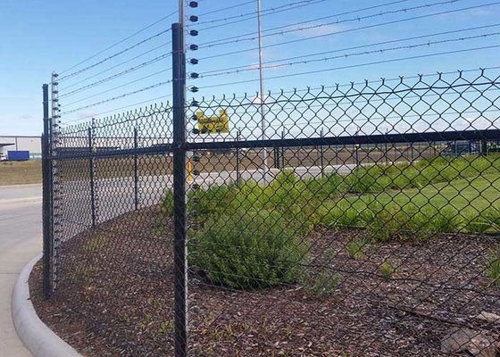 4.5 มม หลังจากเคลือบ Pvc กระปุกเพชร Chain Link รั้วสําหรับเกมโรงงาน