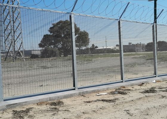 ความปลอดภัยสูง Clear View Clearvu Fence 358 Anti Climb Fence สําหรับประเทศออสเตรเลีย ตลาด Clamp Bar 40 x 5mm M8 Cup Square