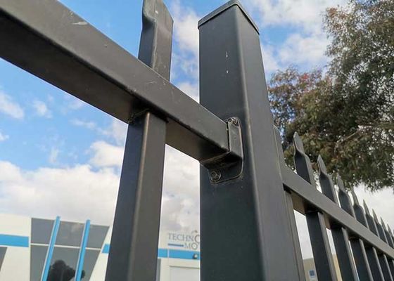 6 ฟุต สูง สแตนเลสหลอดรั้ว ทนทาน Prefabricated ISO9001 รับรอง