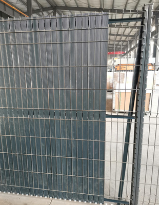 ภายนอก 3d กว้าง Pvc ผิวเคลือบ Welded Wire Mesh รั้วสําหรับสวนและการปกป้องฟาร์ม 3d รั้ว